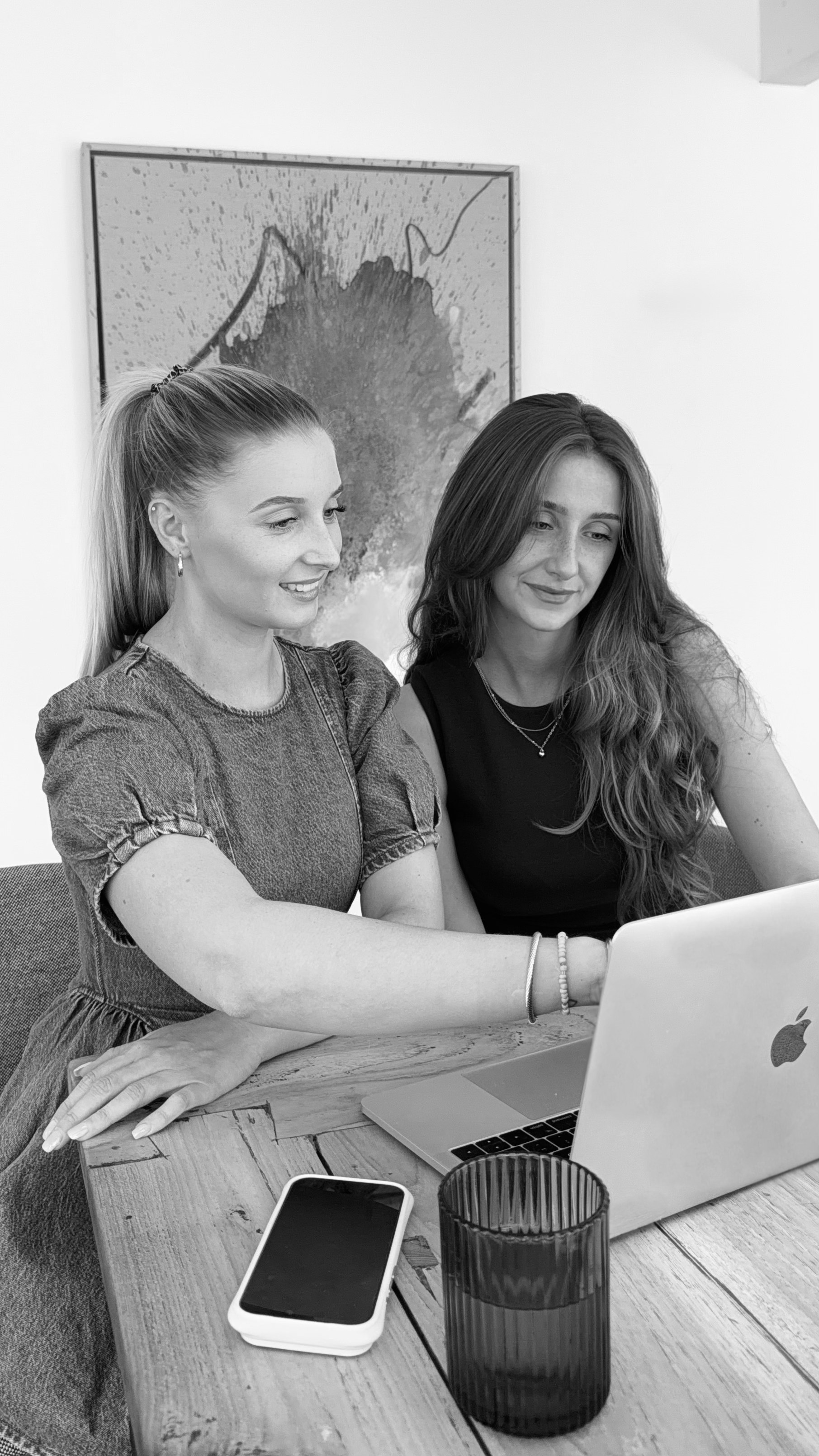 Melissa & Jolanda – Hochzeitsplanerinnen München, Gründerinnen von JOMÉL